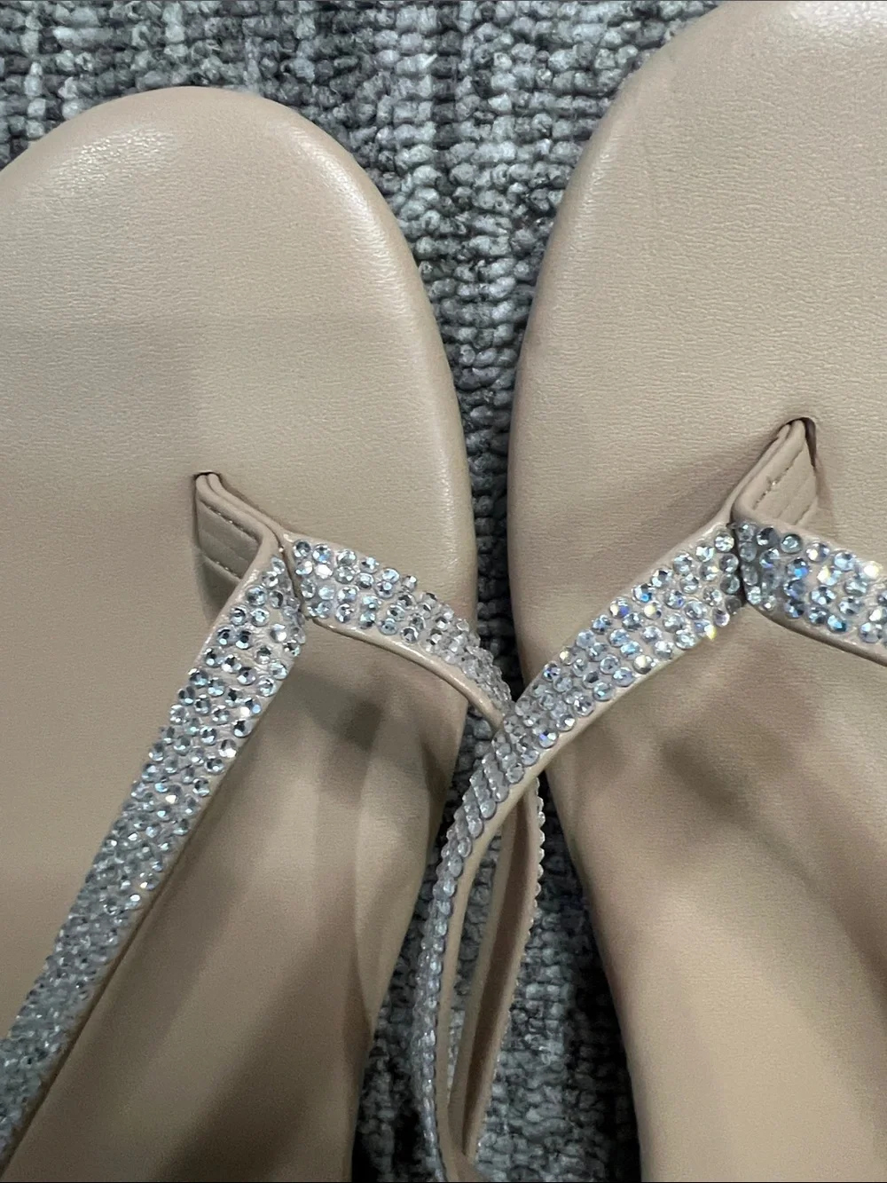 Shade & Shore Beige Rhinestone Thong Sandals Size 10